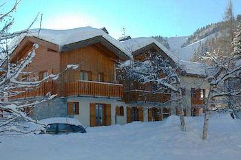Hotel Chalet Carlinouf *