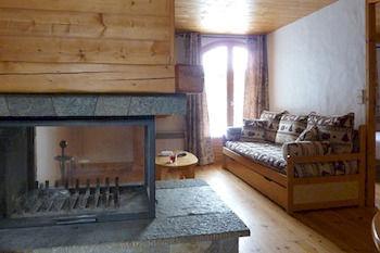 Chalet Carlinouf Hotel *